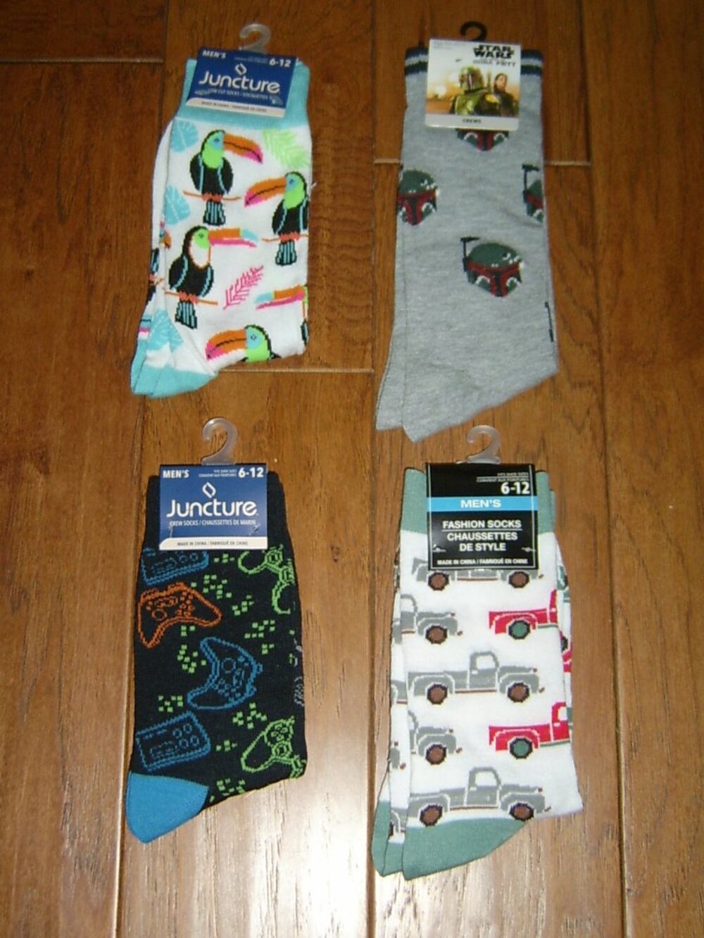 Men's Assorted Fashion Novelty Casual Socks, 4 Pair, Size 6-12, NEW WITH TAGS.